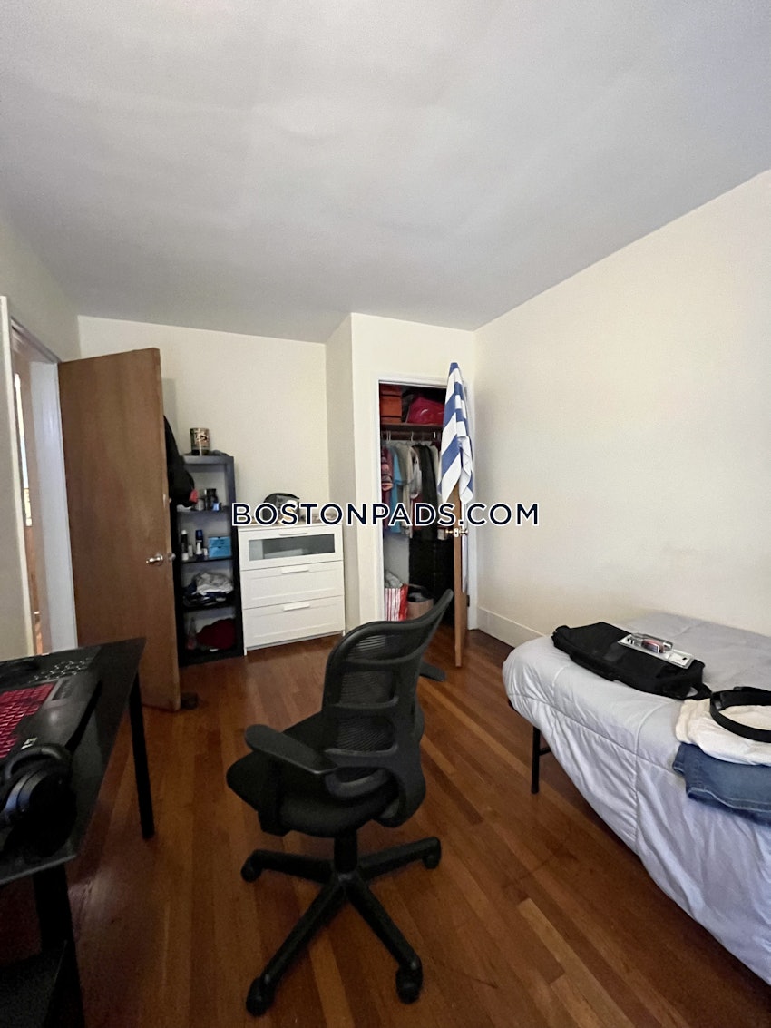 BOSTON - LOWER ALLSTON - 5 Beds, 1 Bath - Image 10