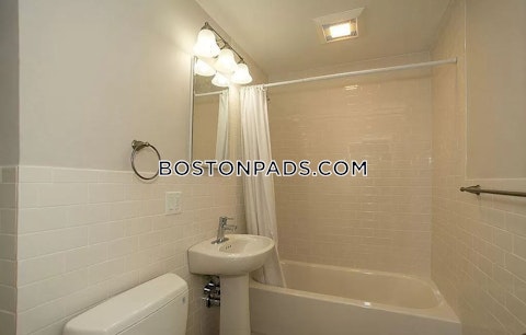 Summer Malden photo 8