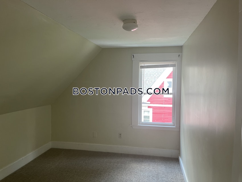 BOSTON - ROXBURY - 5 Beds, 2 Baths - Image 8