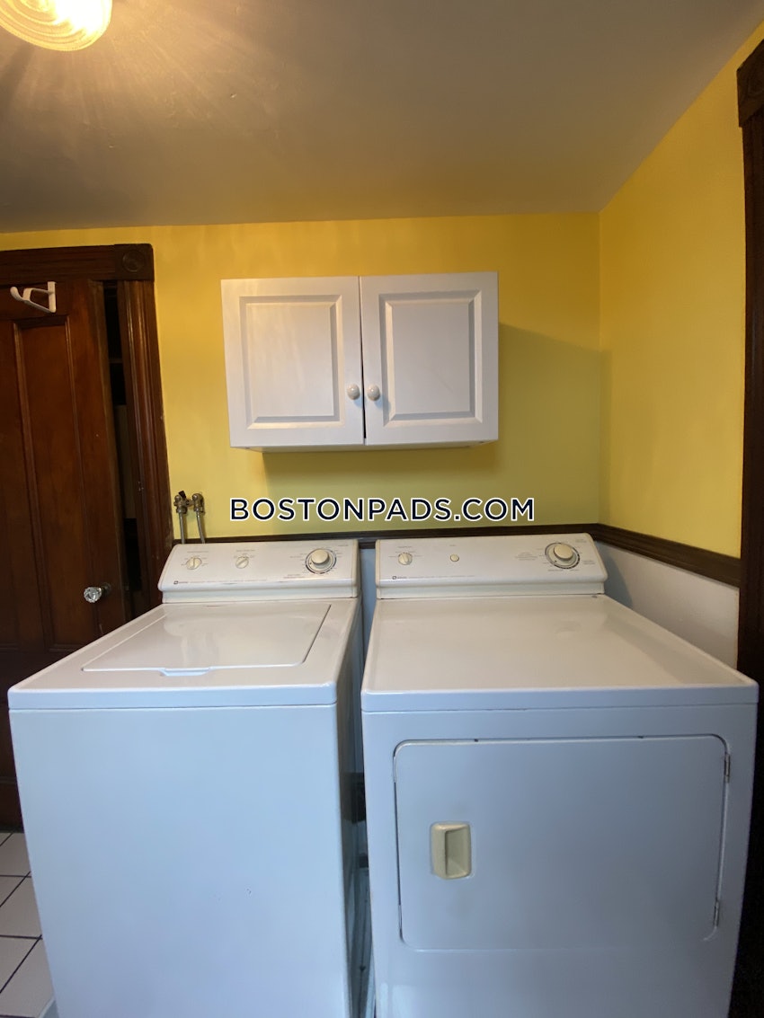 BOSTON - BRIGHTON - OAK SQUARE - 3 Beds, 2 Baths - Image 11