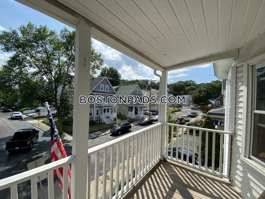 BOSTON - BRIGHTON - OAK SQUARE - 3 Beds, 2 Baths - Image 7