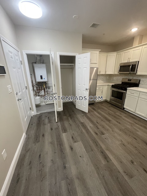 North Common St. Lynn photo 12