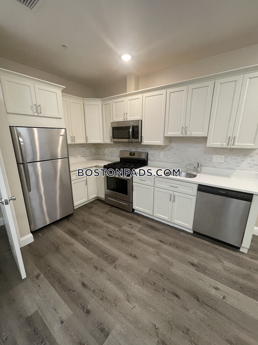 Lynn - $2,150+ /month