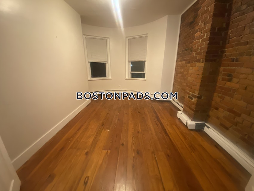 BOSTON - DORCHESTER/SOUTH BOSTON BORDER - 3 Beds, 1 Bath - Image 23