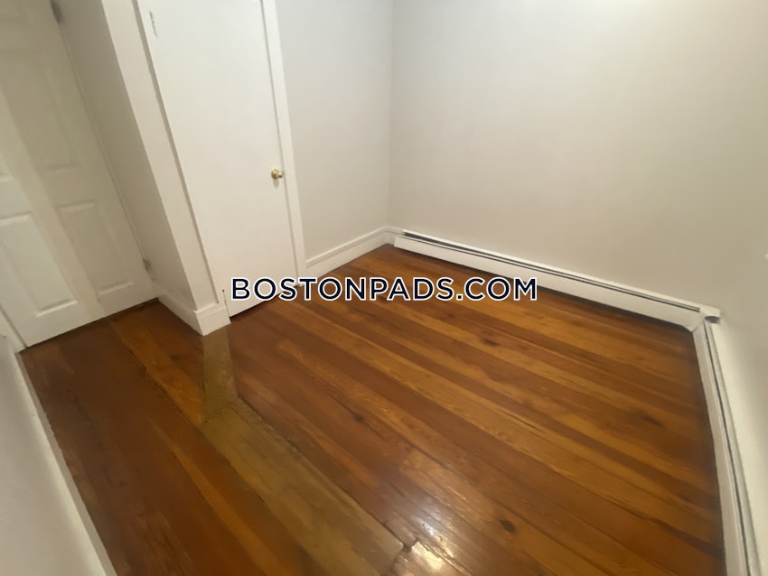 BOSTON - DORCHESTER/SOUTH BOSTON BORDER - 3 Beds, 1 Bath - Image 20