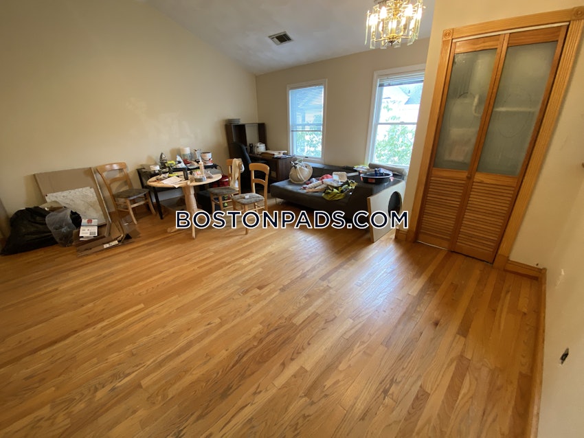 MALDEN - 2 Beds, 1 Bath - Image 17