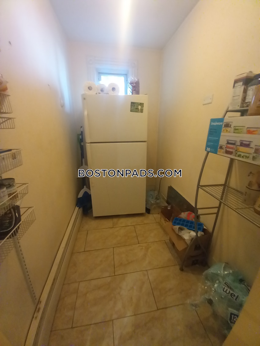 BOSTON - SOUTH BOSTON - ANDREW SQUARE - 3 Beds, 1 Bath - Image 14