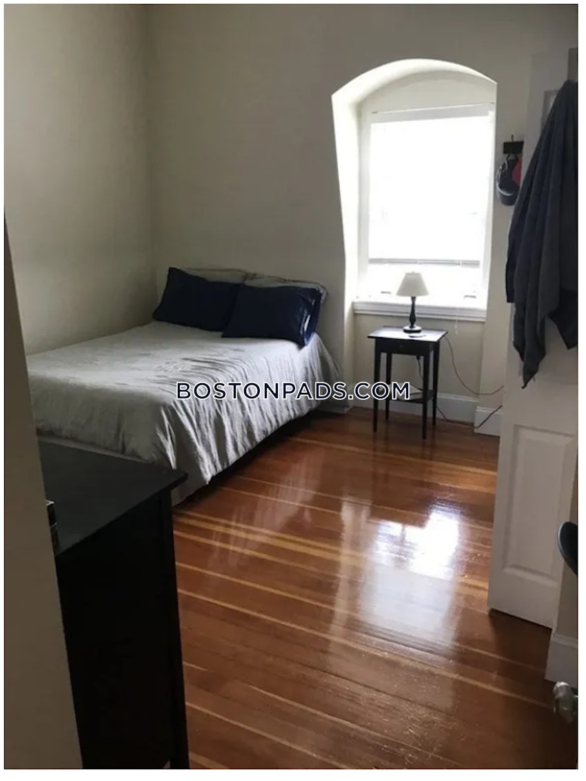 BOSTON - SOUTH BOSTON - WEST SIDE - 3 Beds, 2 Baths - Image 5