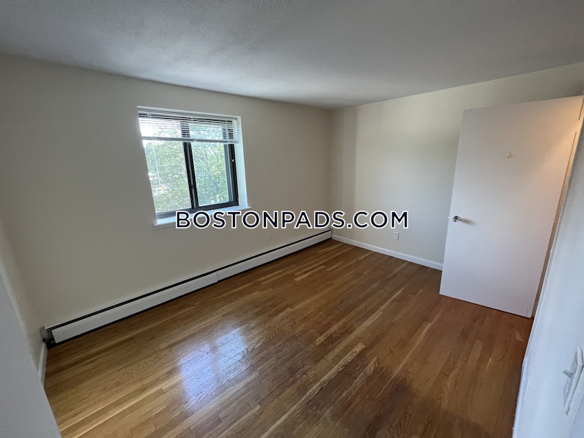 CAMBRIDGE - MT. AUBURN/BRATTLE/ FRESH POND - 2 Beds, 1 Bath - Image 21