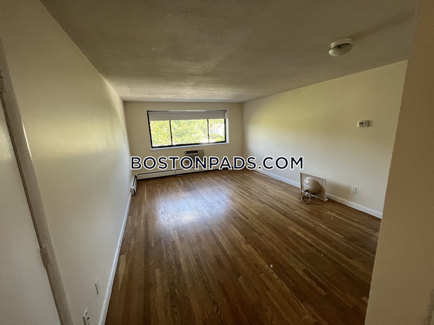 CAMBRIDGE - MT. AUBURN/BRATTLE/ FRESH POND - 2 Beds, 1 Bath - Image 20