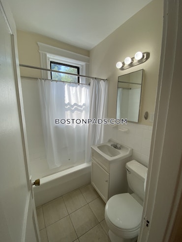 Boston - 0 Beds, 1 Baths