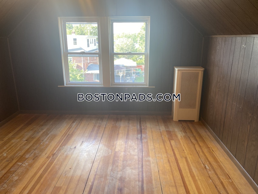 MEDFORD - TUFTS - 6 Beds, 2 Baths - Image 29