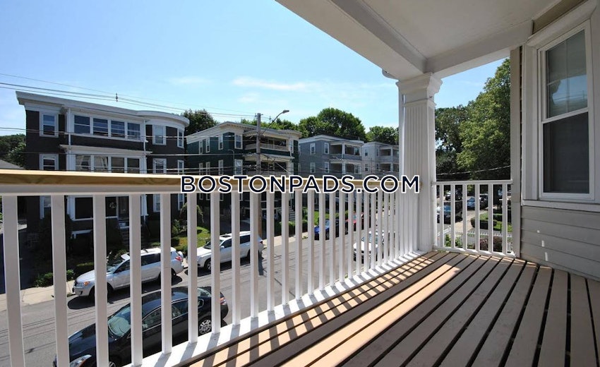 BOSTON - BRIGHTON - OAK SQUARE - 3 Beds, 1 Bath - Image 5