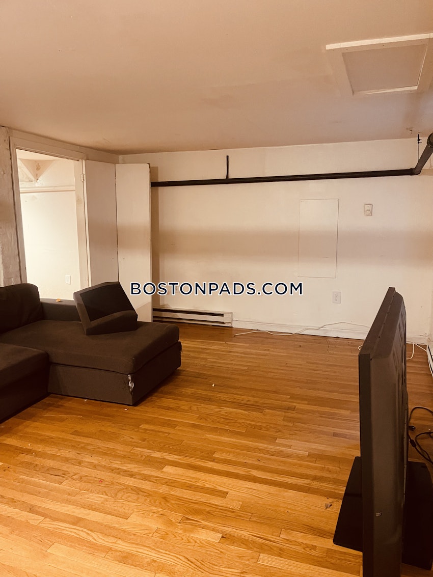 BOSTON - MISSION HILL - 1 Bed, 1 Bath - Image 6