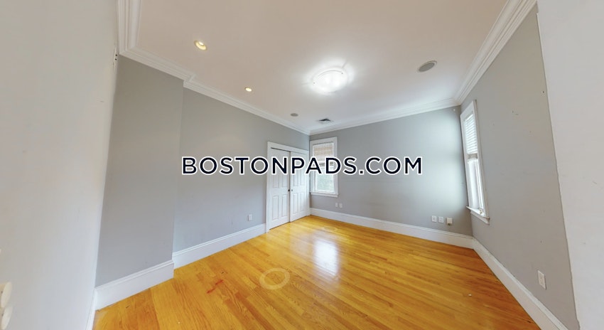 BOSTON - SOUTH BOSTON - ANDREW SQUARE - 4 Beds, 1 Bath - Image 37