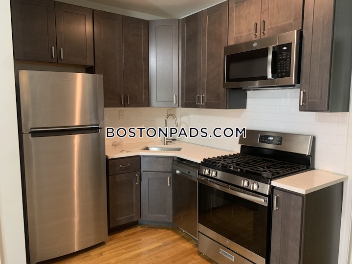 east-boston-apartment-for-rent-2-bedrooms-1-bath-boston-2800-8014225 