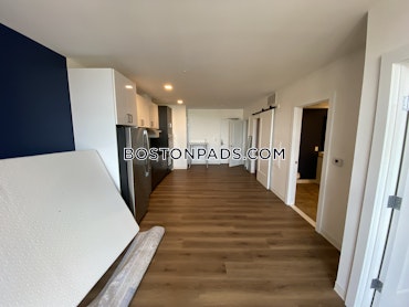 Boston - 1 Beds, 1 Baths