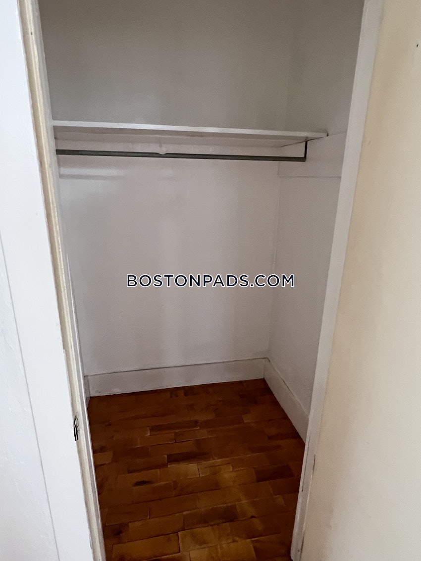 BOSTON - ALLSTON - 3 Beds, 1 Bath - Image 11