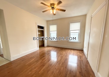 Boston - 4 Beds, 1 Baths