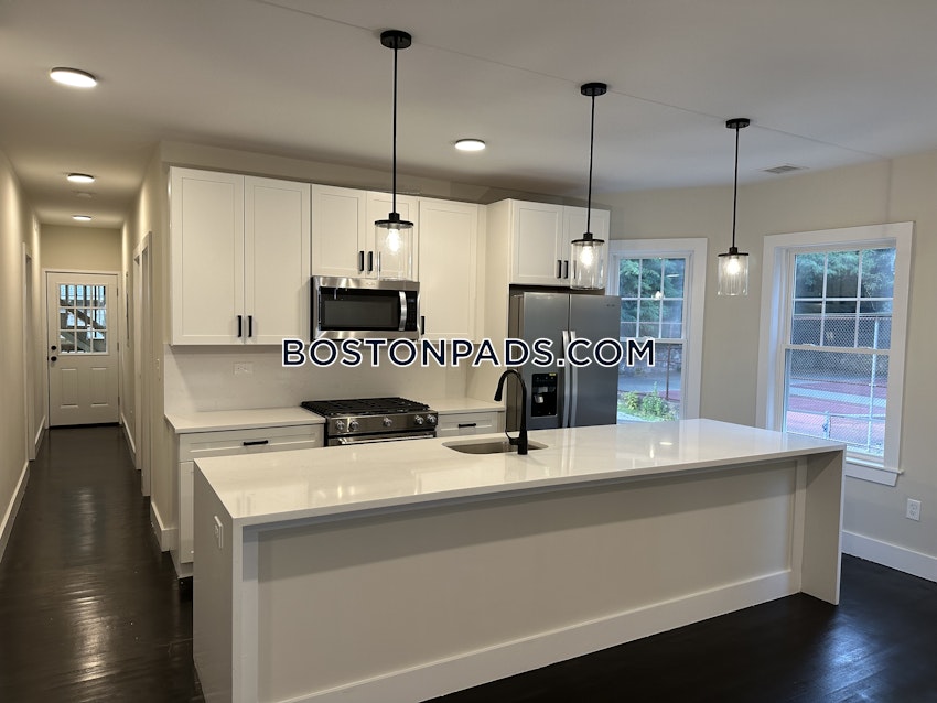 BOSTON - DORCHESTER - SAVIN HILL - 3 Beds, 2 Baths - Image 14