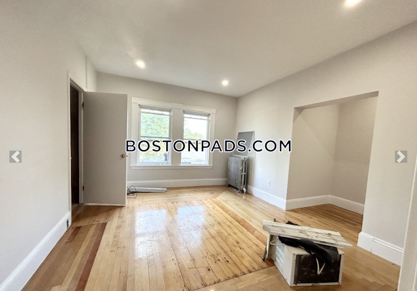 BOSTON - DORCHESTER/SOUTH BOSTON BORDER - 4 Beds, 1 Bath - Image 1