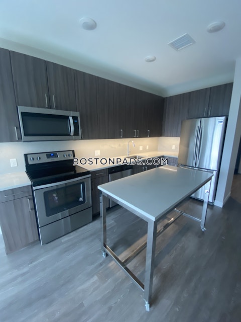 Lucy St. Boston photo 6