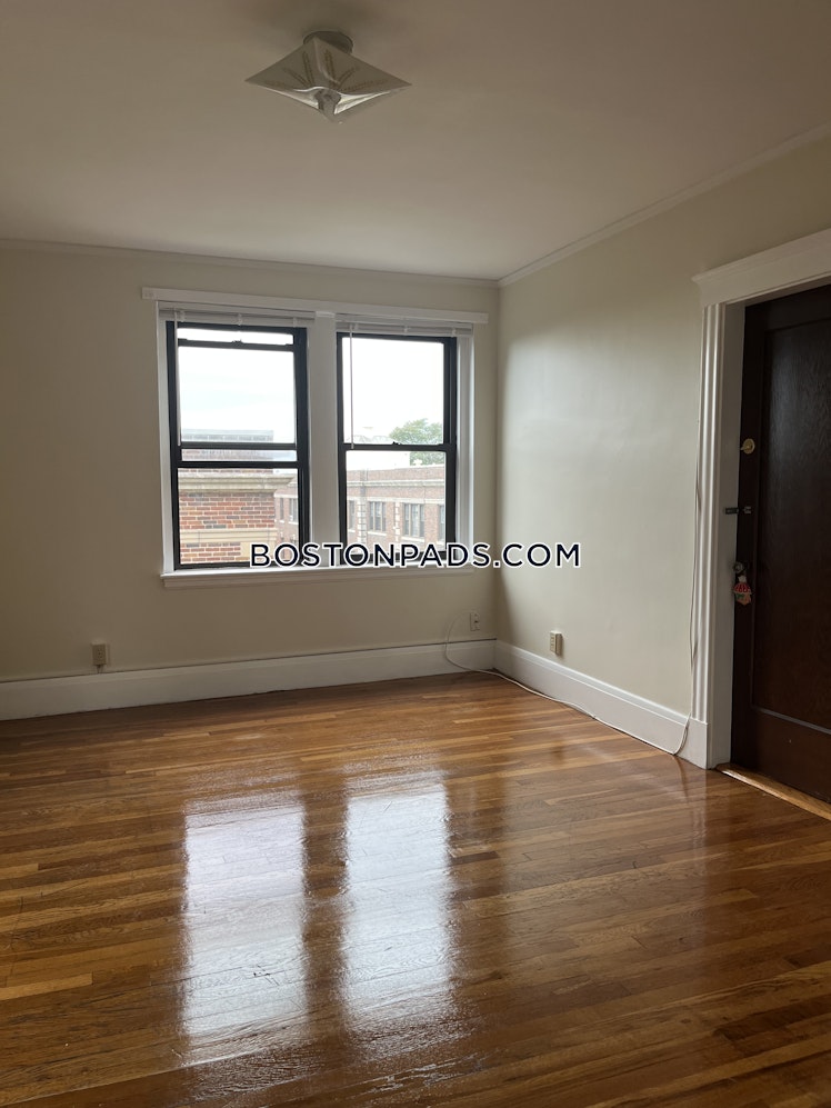 Pleasant St., Malden