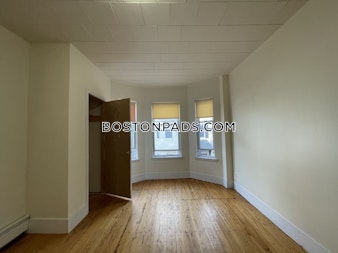 Torpie St. Roxbury Crossing