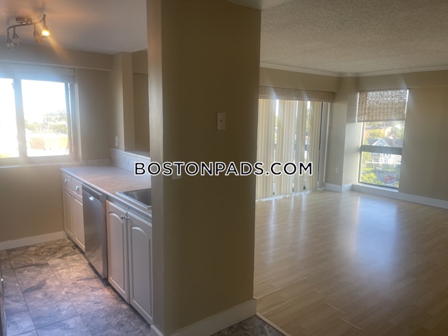 Boston - $3,920+ /mo