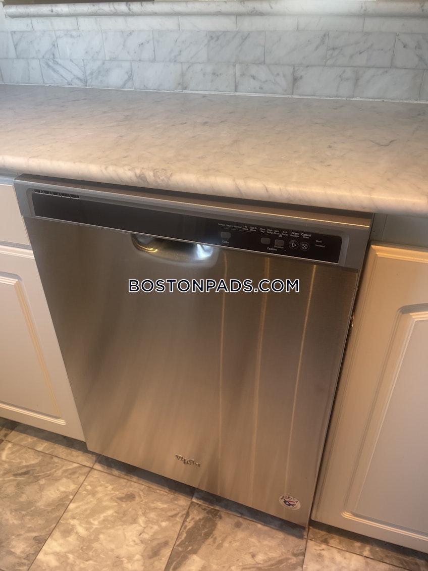 Boston - $3,920+ /month