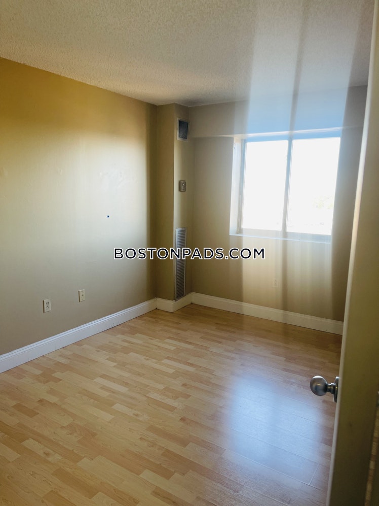 North Beacon St., Boston