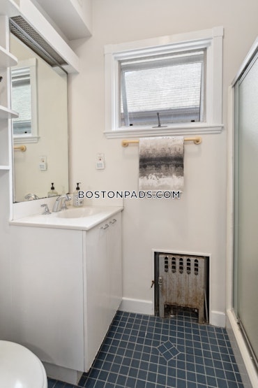 Boston - 3 Beds, 2 Baths