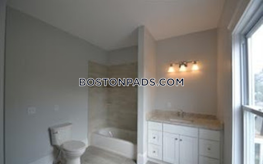 SOMERVILLE - DAVIS SQUARE - 4 Beds, 3 Baths - Image 18