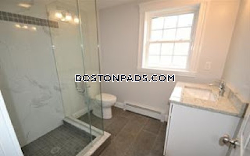 SOMERVILLE - DAVIS SQUARE - 4 Beds, 3 Baths - Image 15