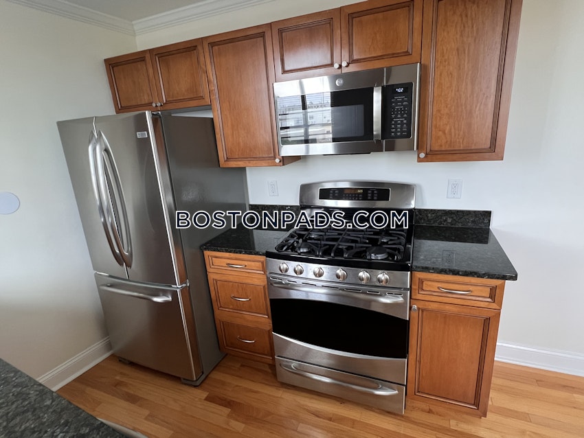 CAMBRIDGE - HARVARD SQUARE - 2 Beds, 1 Bath - Image 3