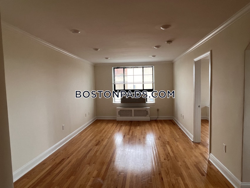 CAMBRIDGE - HARVARD SQUARE - 2 Beds, 1 Bath - Image 11