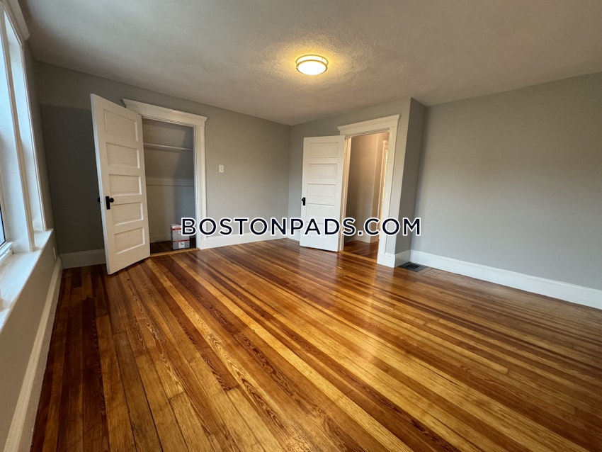 SOMERVILLE - TUFTS - 4 Beds, 1 Bath - Image 10