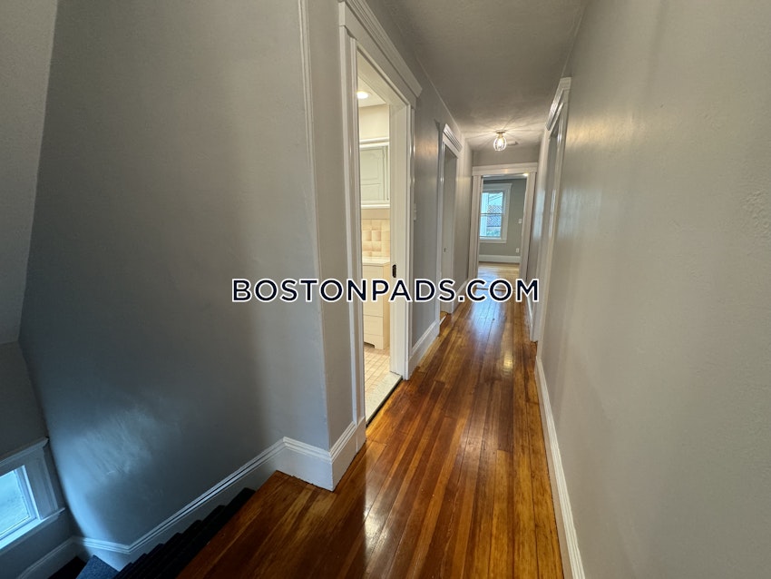 SOMERVILLE - TUFTS - 4 Beds, 1 Bath - Image 9