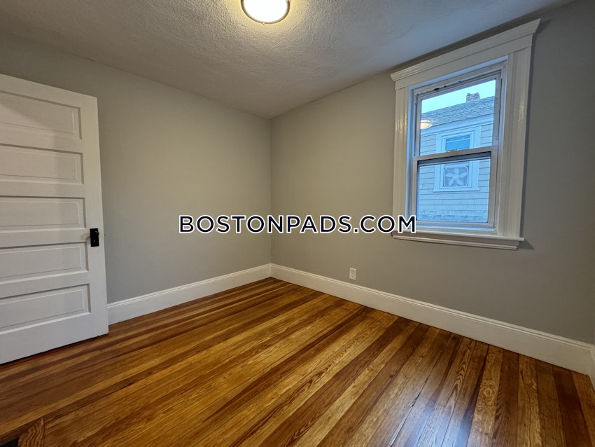 SOMERVILLE - TUFTS - 4 Beds, 1 Bath - Image 7