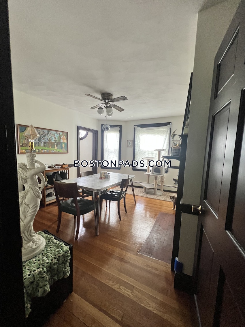 BOSTON - BRIGHTON - OAK SQUARE - 3 Beds, 1 Bath - Image 2