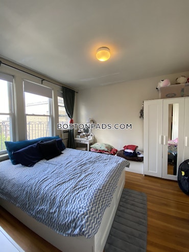 Boston - 2 Beds, 1 Baths