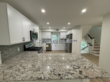 Boston - 3 Beds, 2 Baths