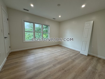 Boston - 3 Beds, 2 Baths