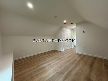 Boston - 3 Beds, 2 Baths