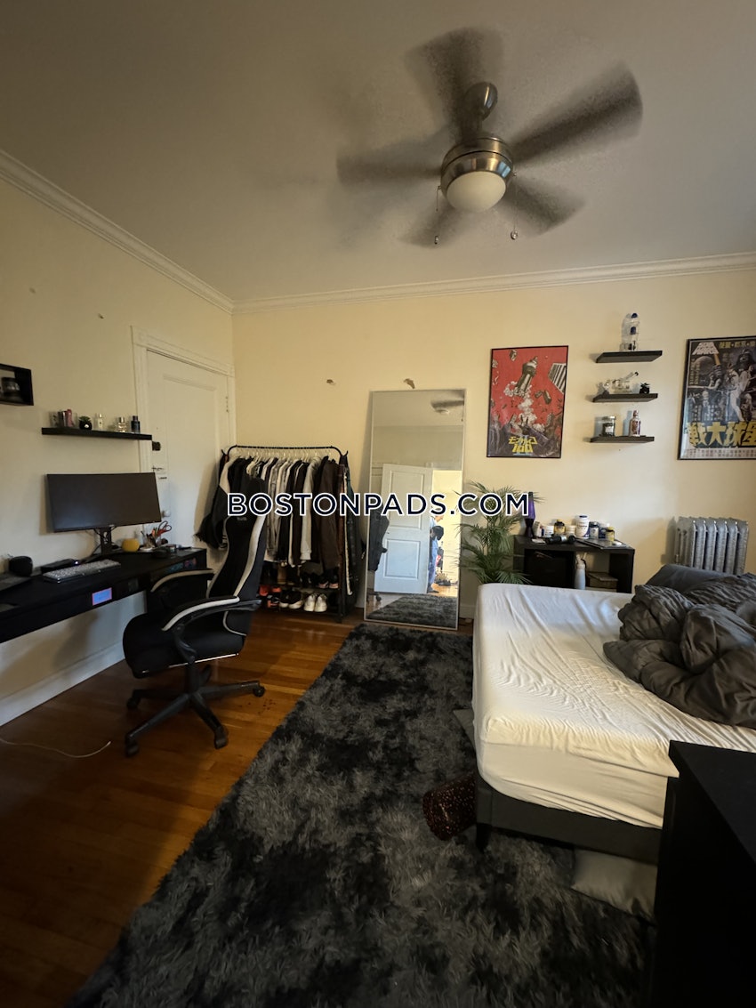 BOSTON - ALLSTON - 2 Beds, 1 Bath - Image 6