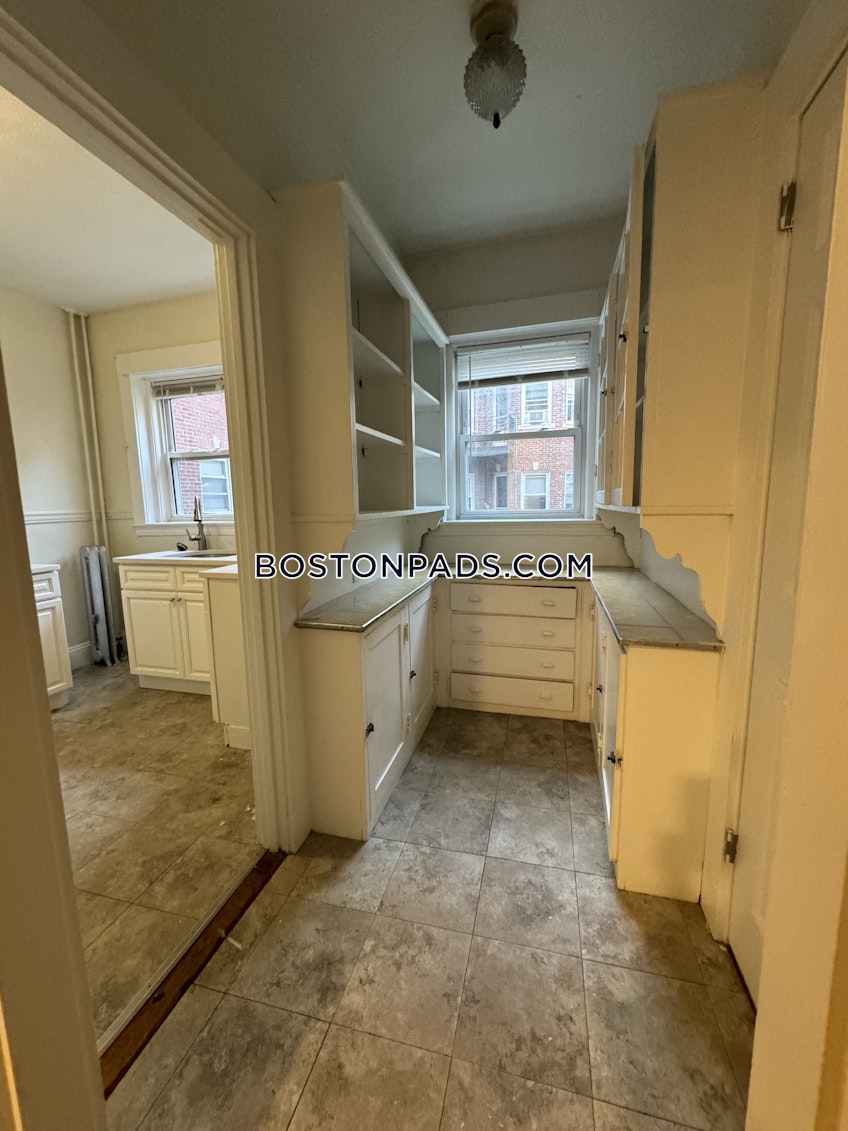 Somerville - $4,250+ /month