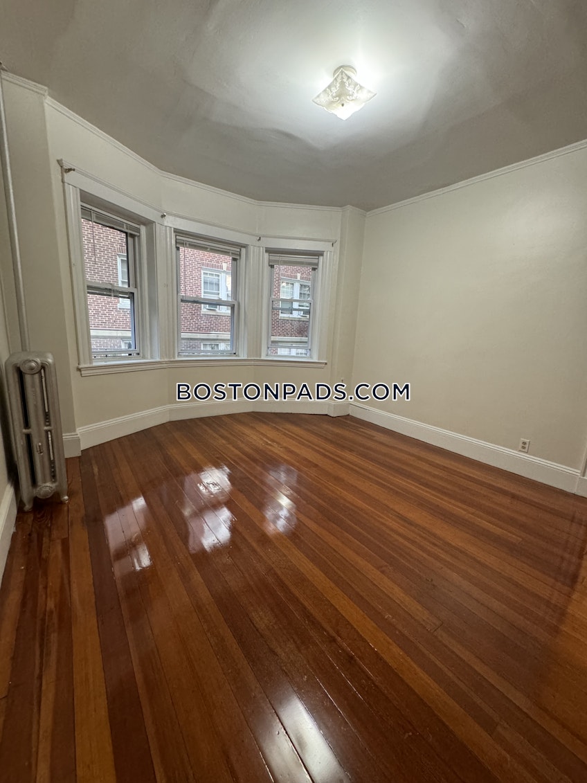Somerville - $4,250+ /month