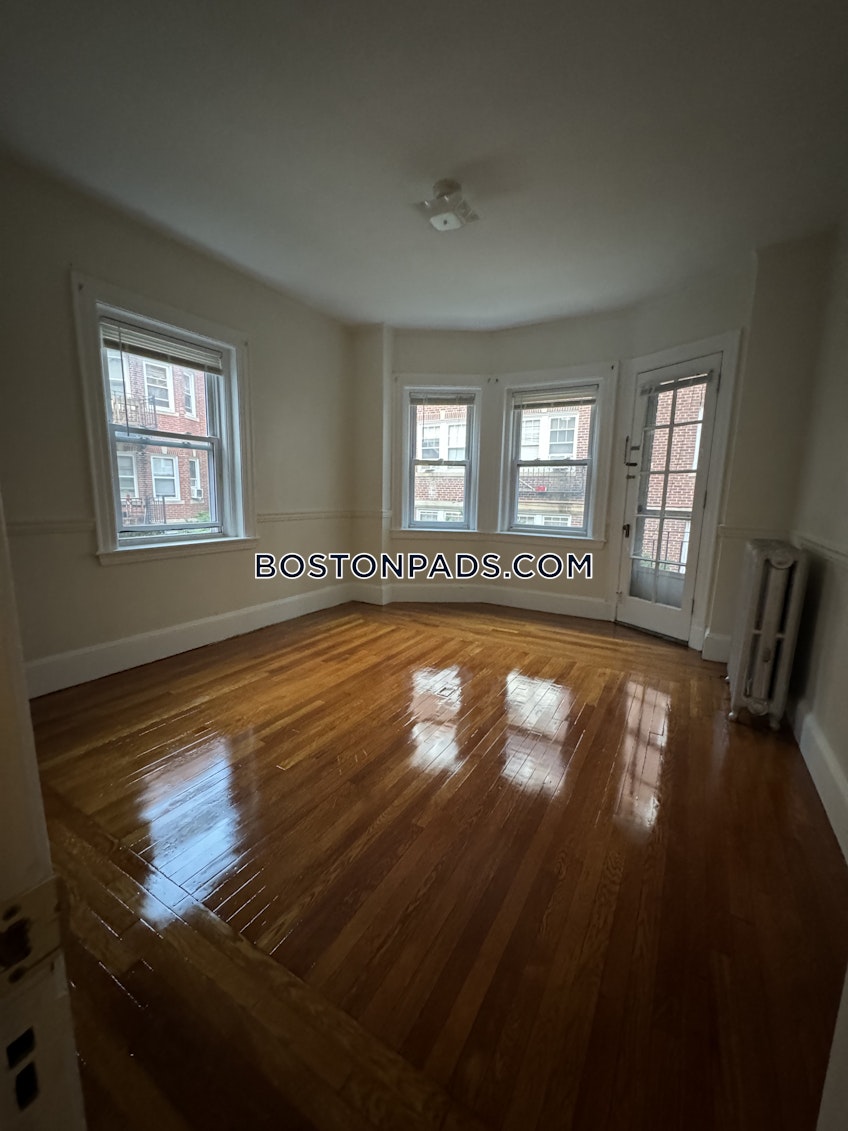 Somerville - $4,250+ /month