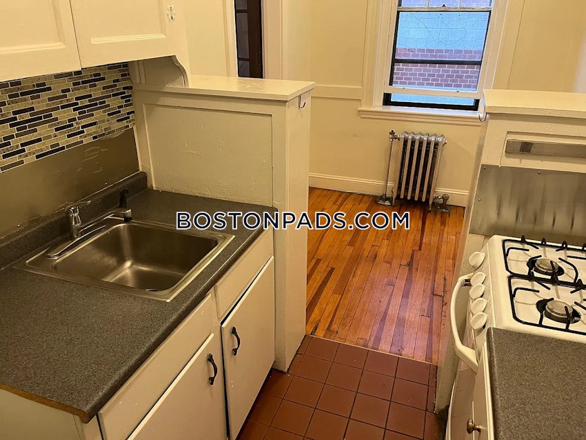 BOSTON - BRIGHTON - BOSTON COLLEGE - 1 Bed, 1 Bath - Image 1