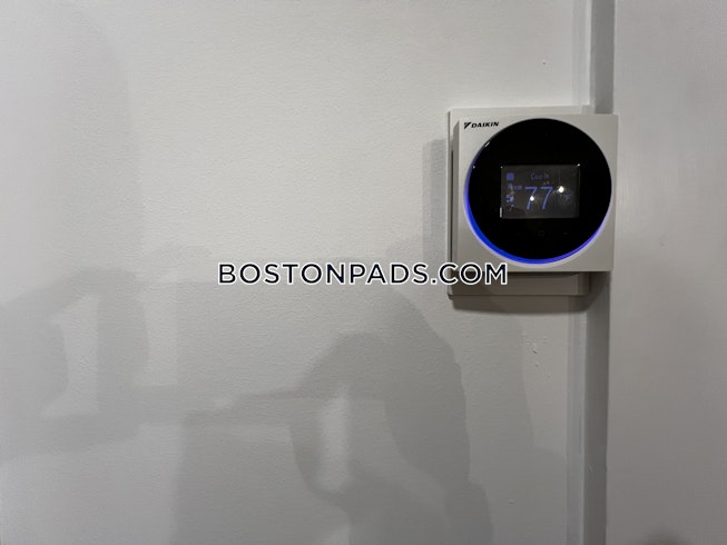 Boston - $2,800+ /mo